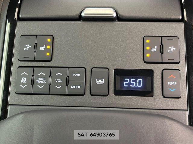 Toyota Crown Crossover 2023-01 8848550-4