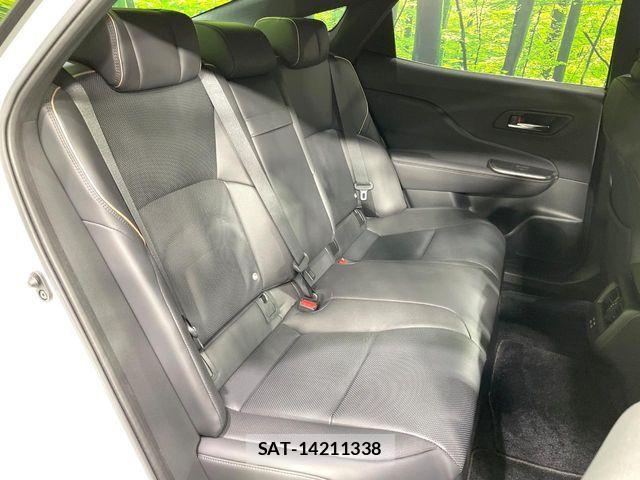 Toyota Crown Crossover 2024-03 8848552-10
