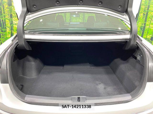 Toyota Crown Crossover 2024-03 8848552-11