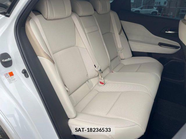 Toyota Crown Crossover 2023-09 8848554-13