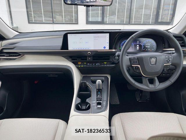 Toyota Crown Crossover 2023-09 8848554-1