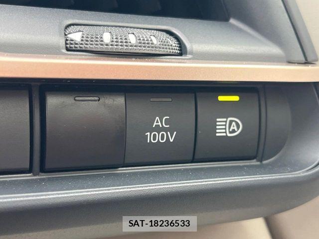 Toyota Crown Crossover 2023-09 8848554-5