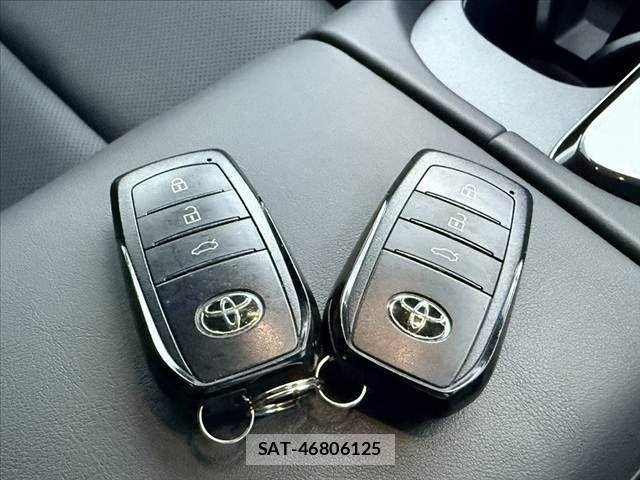 Toyota Crown Crossover 2023-01 8848556-21