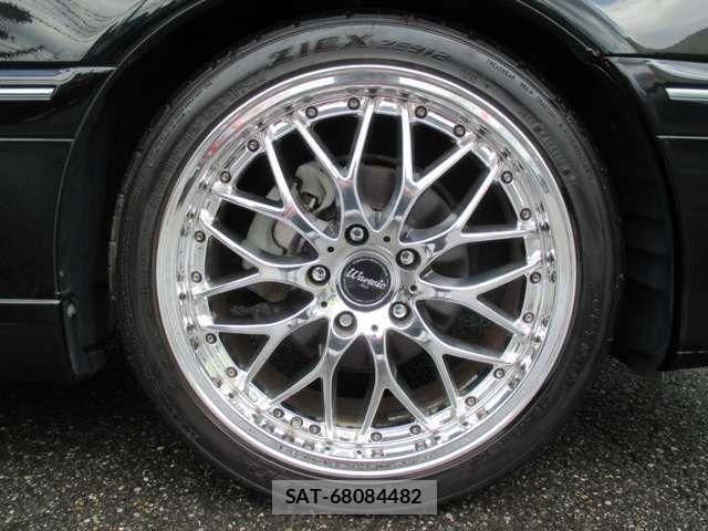Toyota CROWN ESTATE 2005-04 1172757-10