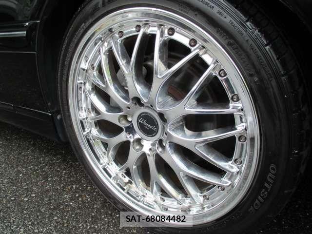 Toyota CROWN ESTATE 2005-04 1172757-11