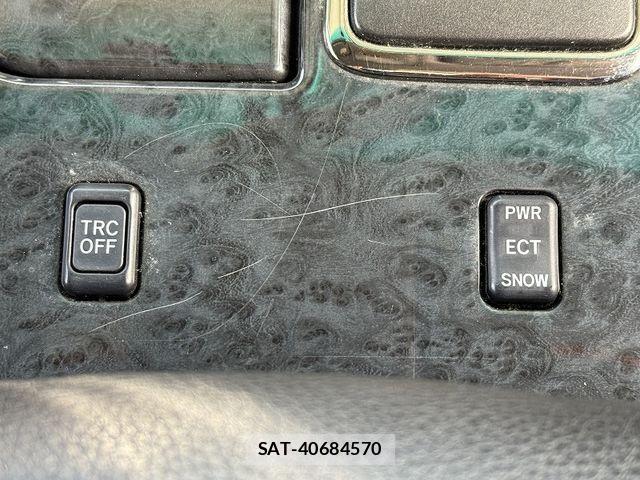 Toyota CROWN ESTATE 2003-04 2727001-29