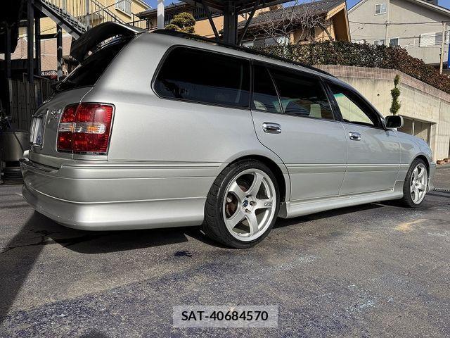 Toyota CROWN ESTATE 2003-04 2727001-5