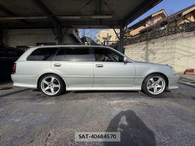 Toyota CROWN ESTATE 2003-04 2727001-7