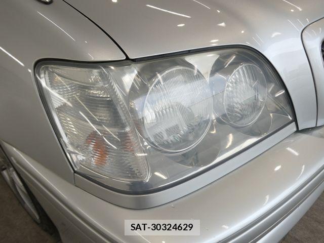 Toyota CROWN ESTATE 2002-05 7020240-9
