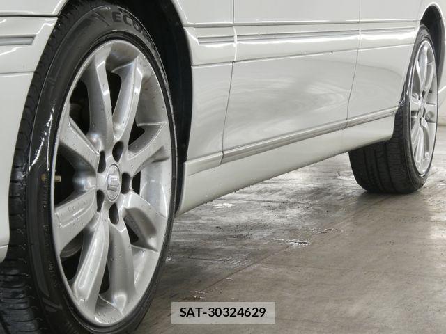 Toyota CROWN ESTATE 2002-05 7020240-13