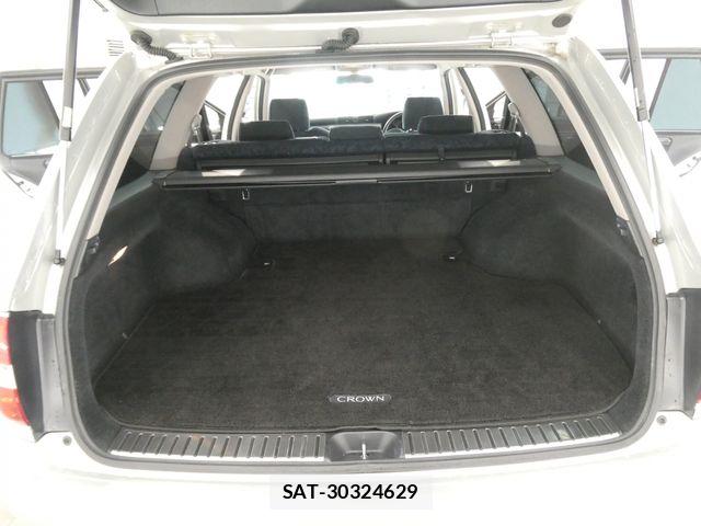 Toyota CROWN ESTATE 2002-05 7020240-15