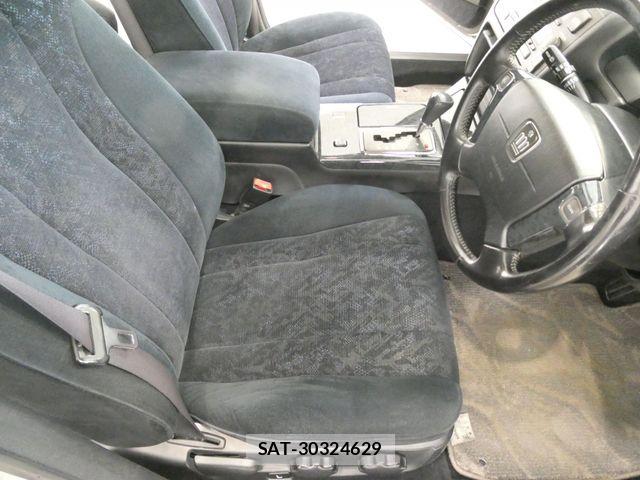 Toyota CROWN ESTATE 2002-05 7020240-17