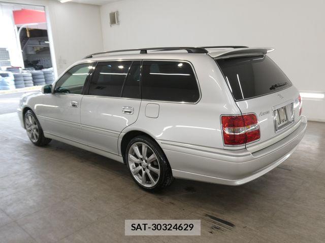 Toyota CROWN ESTATE 2002-05 7020240-1