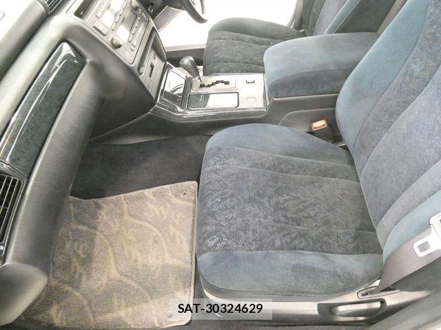 Toyota CROWN ESTATE 2002-05 7020240-21
