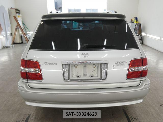 Toyota CROWN ESTATE 2002-05 7020240-5