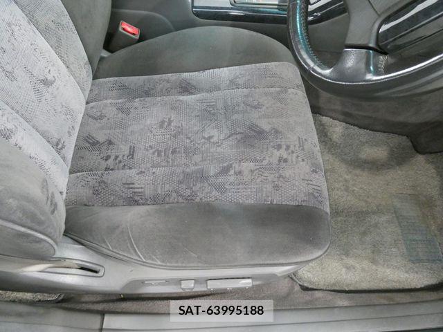 Toyota CROWN ESTATE 2000-03 8073358-16