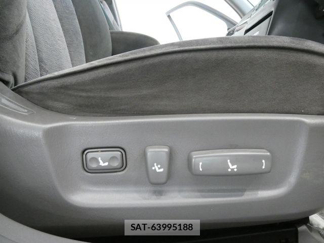 Toyota CROWN ESTATE 2000-03 8073358-17