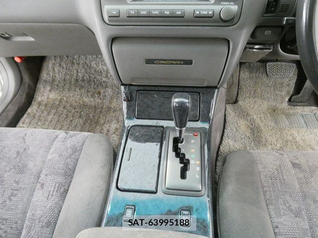 Toyota CROWN ESTATE 2000-03 8073358-24