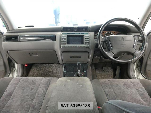 Toyota CROWN ESTATE 2000-03 8073358-2