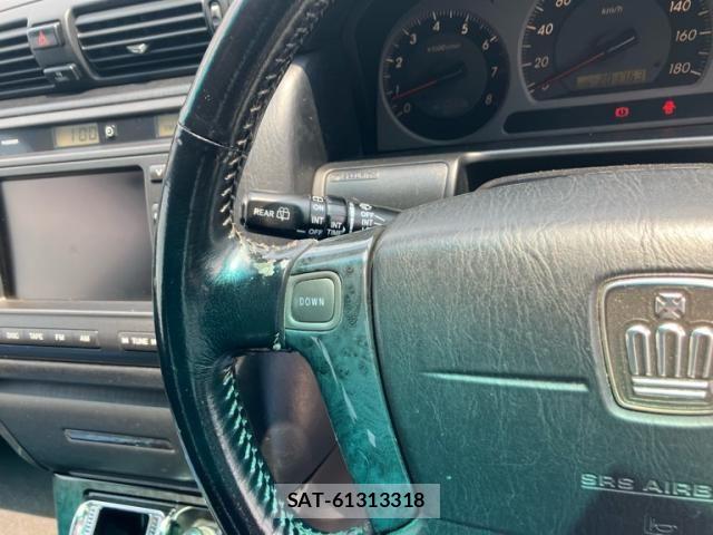 Toyota CROWN ESTATE 2002-11 8098633-16