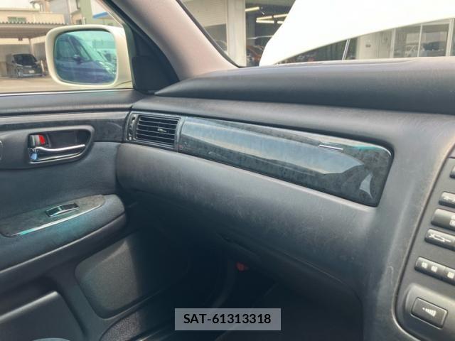 Toyota CROWN ESTATE 2002-11 8098633-21