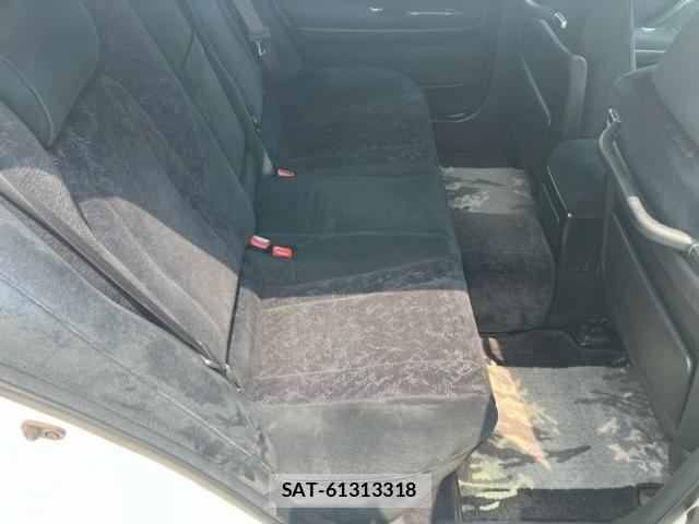 Toyota CROWN ESTATE 2002-11 8098633-23