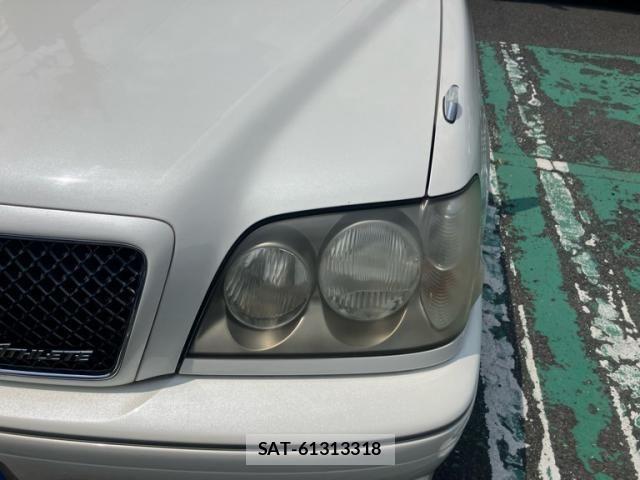 Toyota CROWN ESTATE 2002-11 8098633-25