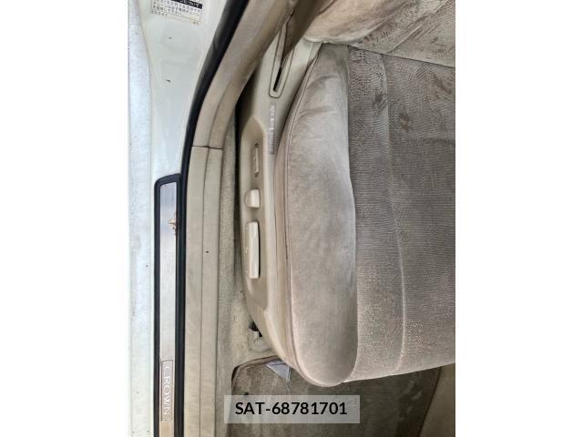 Toyota CROWN ESTATE 2000-04 8335324-13