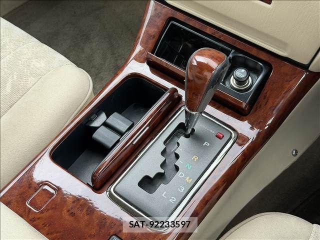 Toyota CROWN ESTATE 2003-07 8354206-12