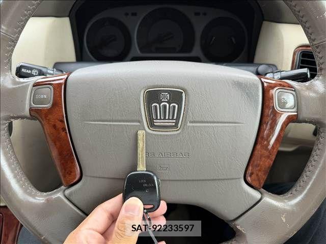 Toyota CROWN ESTATE 2003-07 8354206-17