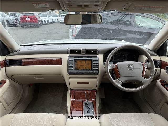 Toyota CROWN ESTATE 2003-07 8354206-1