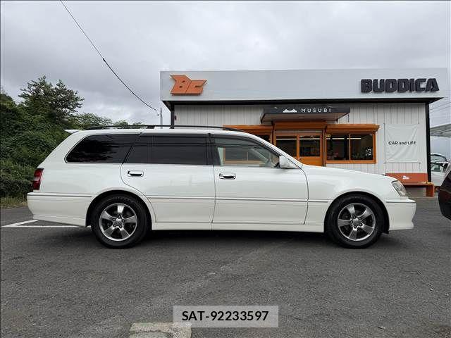 Toyota CROWN ESTATE 2003-07 8354206-6