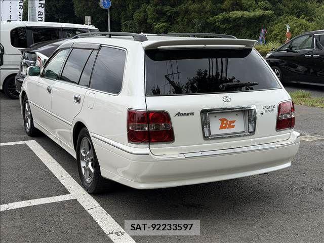 Toyota CROWN ESTATE 2003-07 8354206-7