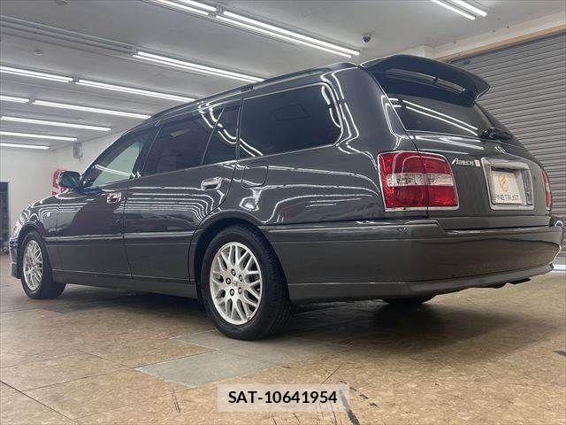 Toyota CROWN ESTATE 2006-06 8879213-17