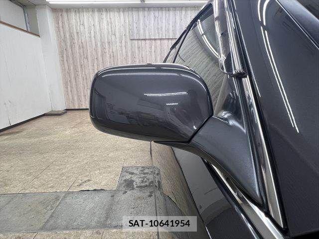 Toyota CROWN ESTATE 2006-06 8879213-24