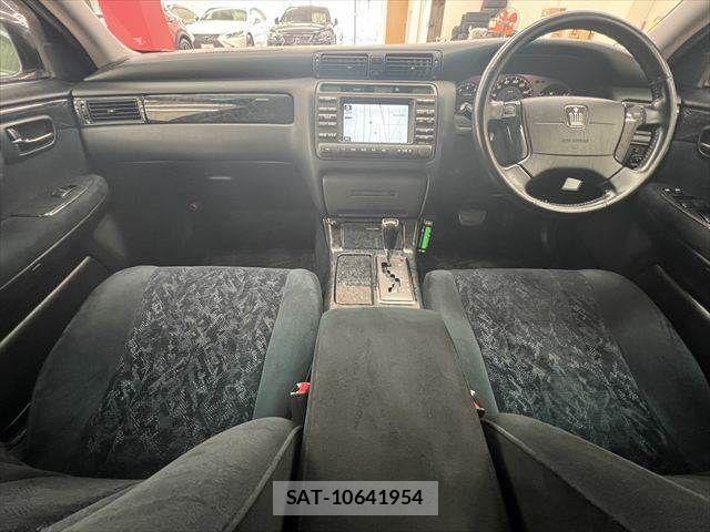 Toyota CROWN ESTATE 2006-06 8879213-2