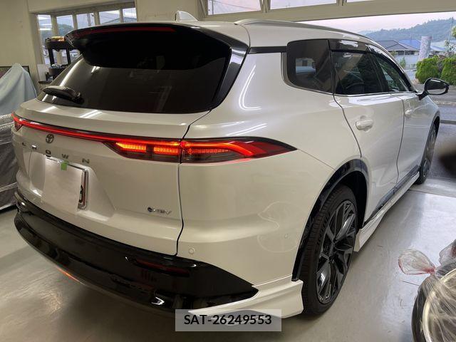 Toyota CROWN ESTATE 2025-06 1121636-10