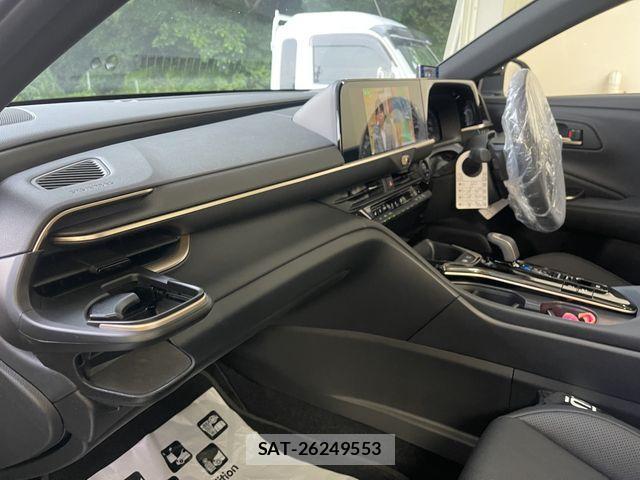 Toyota CROWN ESTATE 2025-06 1121636-15