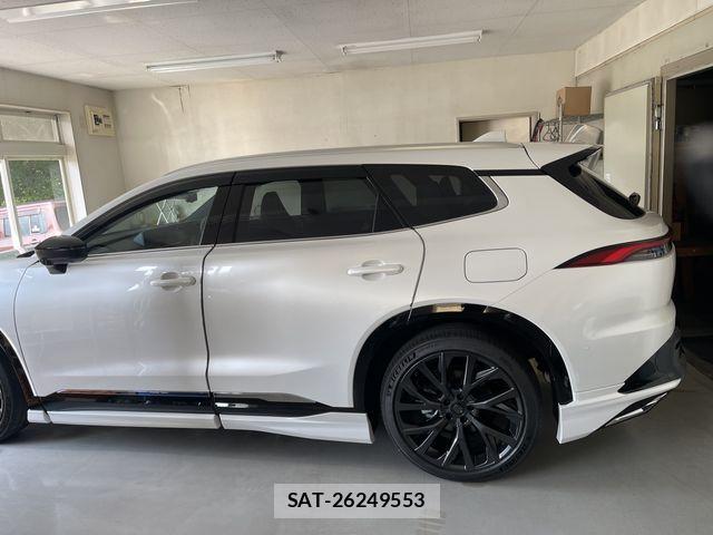 Toyota CROWN ESTATE 2025-06 1121636-2