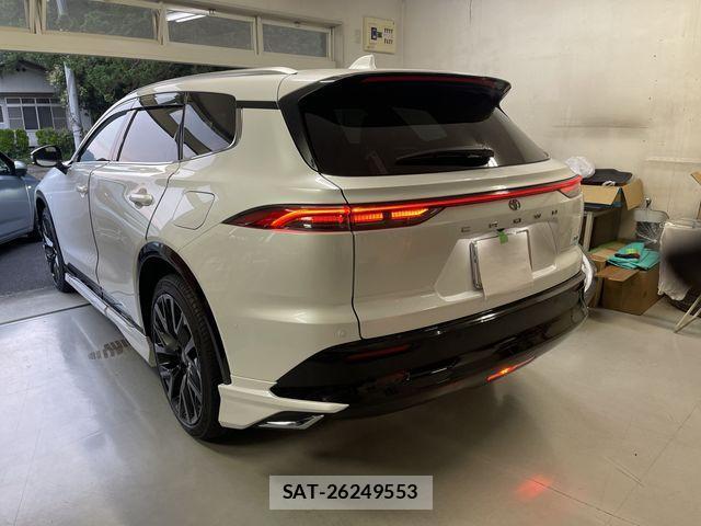 Toyota CROWN ESTATE 2025-06 1121636-5