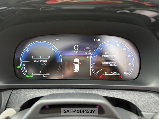 Toyota CROWN ESTATE 2025-08 1281007-20