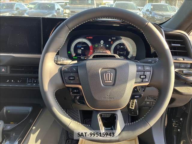 Toyota CROWN ESTATE 2025-06 3013852-1