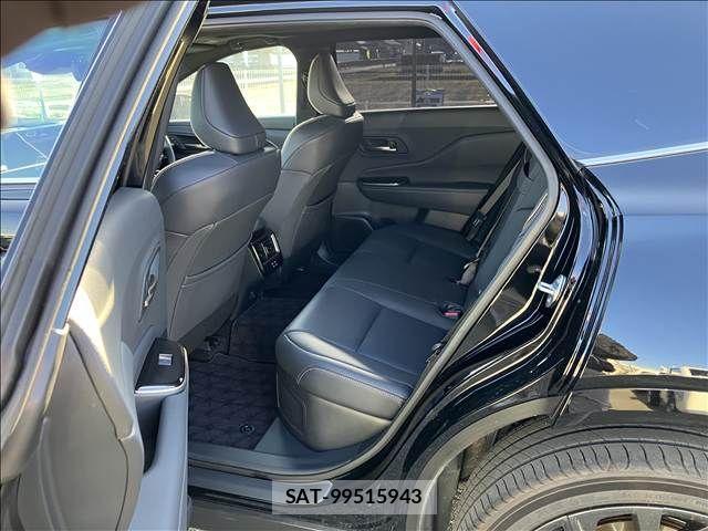 Toyota CROWN ESTATE 2025-06 3013852-5