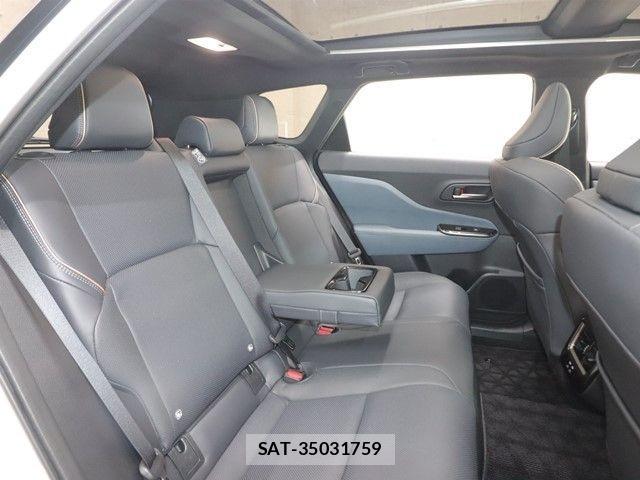 Toyota CROWN ESTATE 2025-11 3766827-9