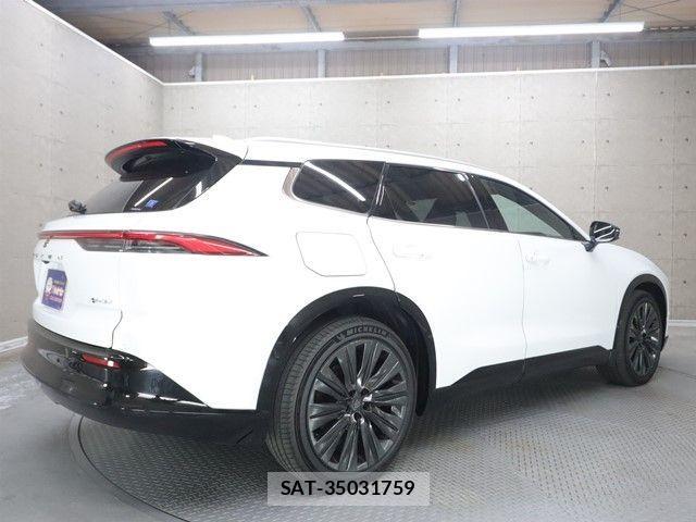 Toyota CROWN ESTATE 2025-11 3766827-1