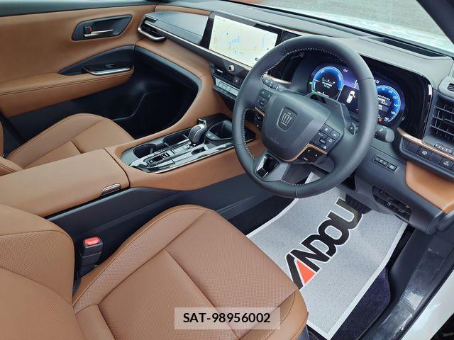 Toyota CROWN ESTATE 2025-08 3933618-10