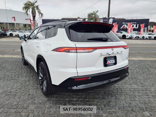 Toyota CROWN ESTATE 2025-08 3933618-2