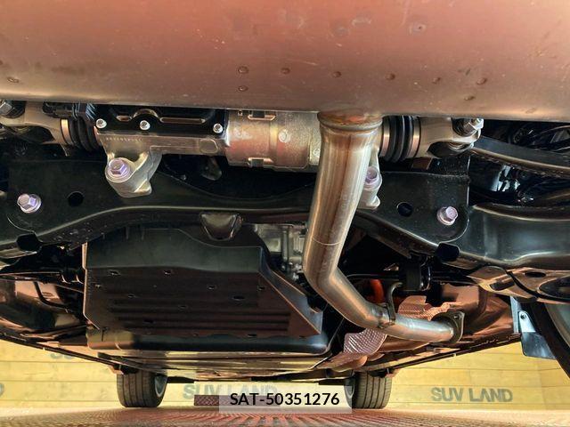 Toyota CROWN ESTATE 2025-11 5863452-18