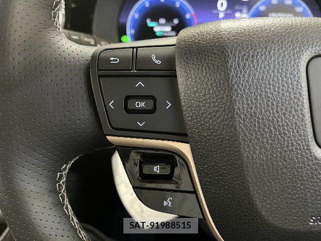 Toyota CROWN ESTATE 2025-09 6670954-16