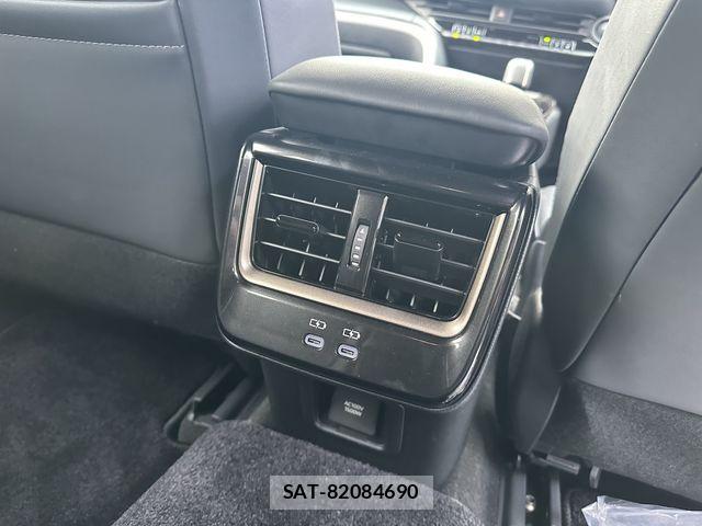 Toyota CROWN ESTATE 2025-07 6675469-16